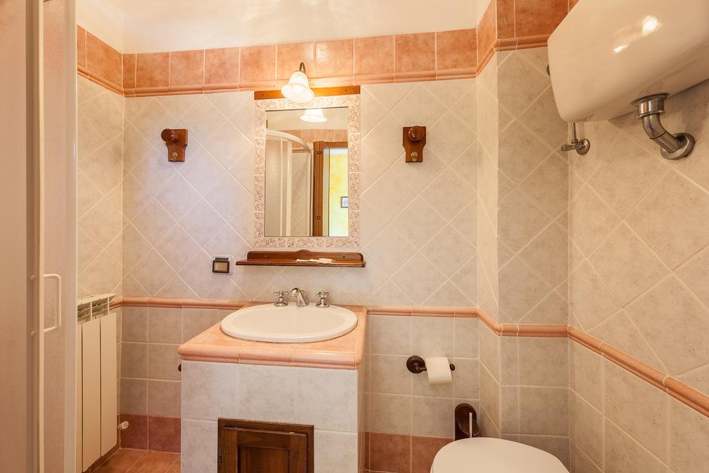 Agriturismo Quercetelli กัสติลโยเน เดล ลาโก ภายนอก รูปภาพ