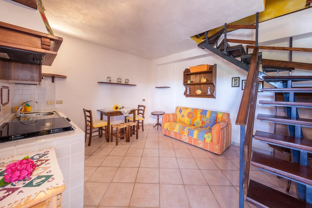 Agriturismo Quercetelli กัสติลโยเน เดล ลาโก ภายนอก รูปภาพ